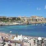 Garden Hotel 3*