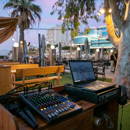 Garden Hotel San Ġiljan