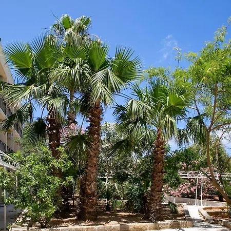 Hotel Garden Saint Julian's