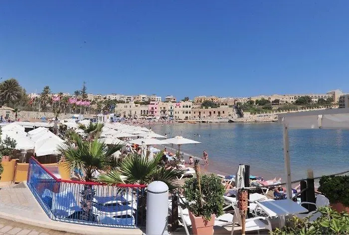 Garden 3* St. Julian's