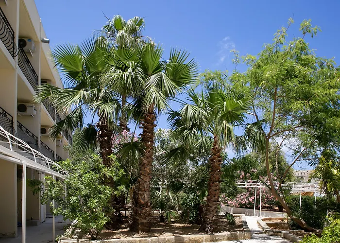 Hotel Garden Saint Julian's